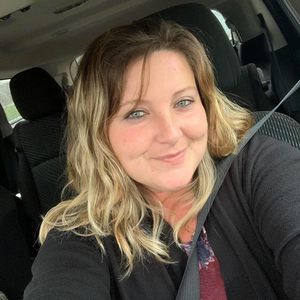 Meet your Posher, Debbie